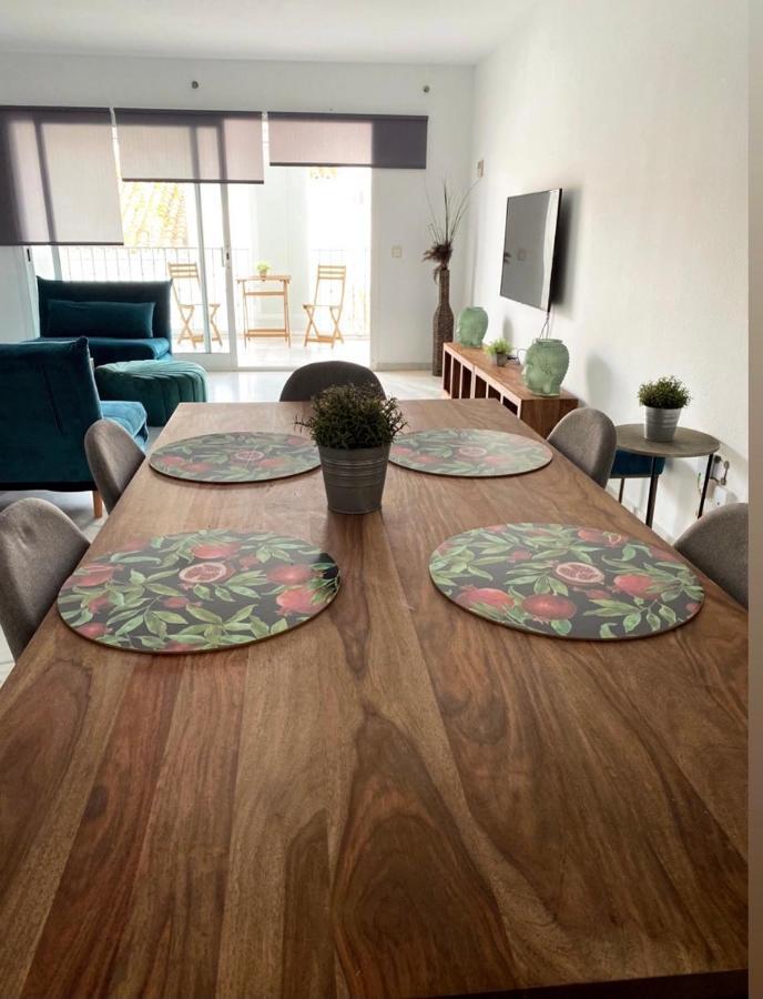 Апартаменты Apartament Марбелья Экстерьер фото